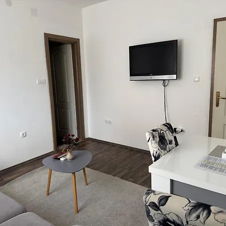 Dubrovnik - Ivanica: “Sunnyhills Apartments” With Pool Exterior photo