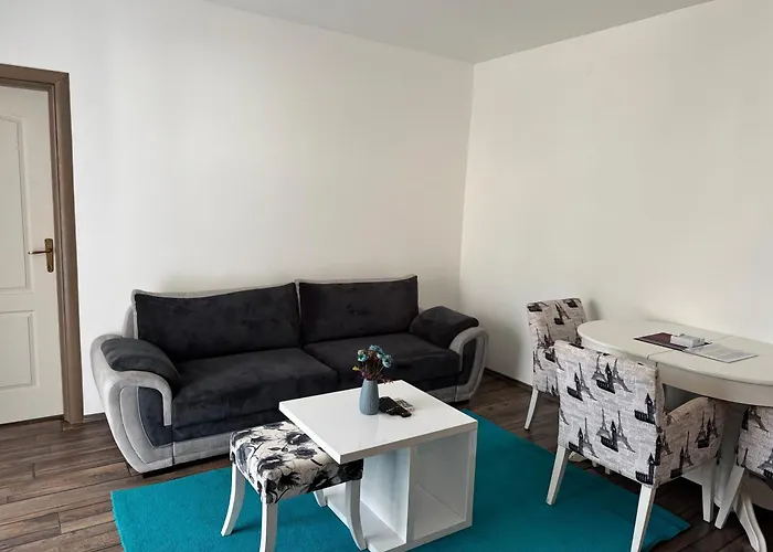 Dubrovnik - Ivanica: “Sunnyhills Apartments” With Pool
