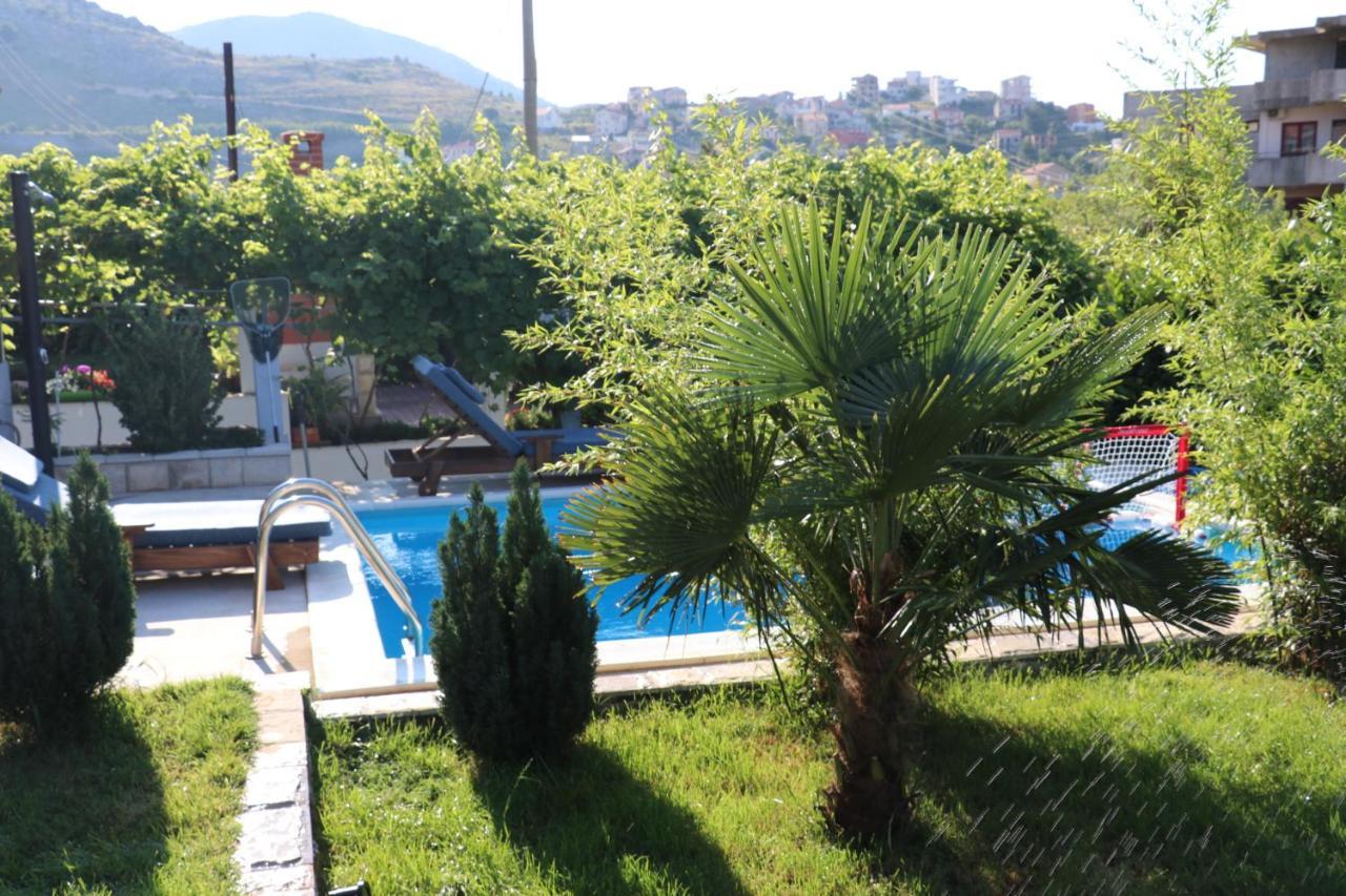 Dubrovnik - Ivanica: “sunnyhills Apartments” With Pool *