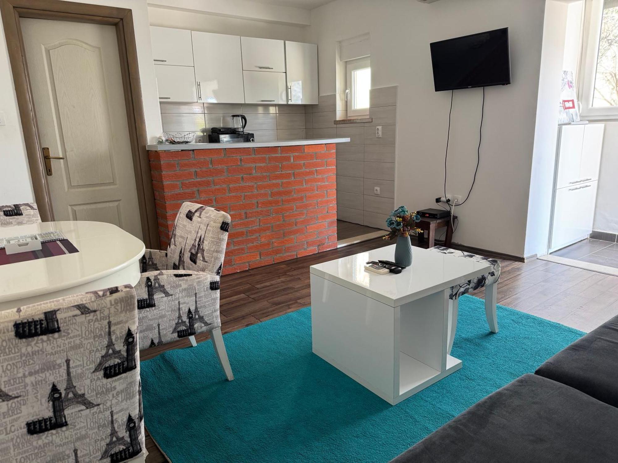 Dubrovnik - Ivanica: “sunnyhills Apartments” With Pool Apartment