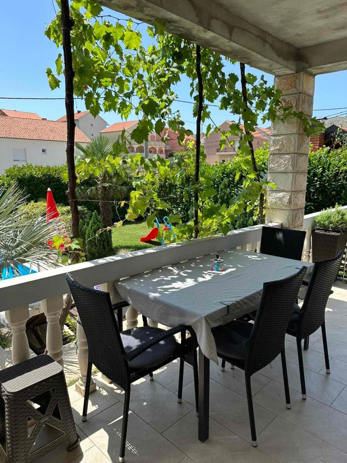 Apartment Dubrovnik - Ivanica: “sunnyhills Apartments” With Pool Ivanica